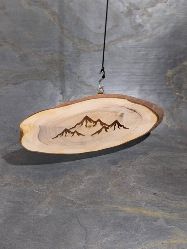 Bergschild gelasert aus Eibe