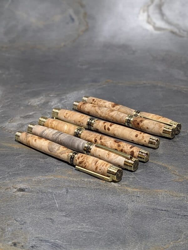 Sechs Rollerball Kugelschreiber gefertigt aus Maser Pappel Holz