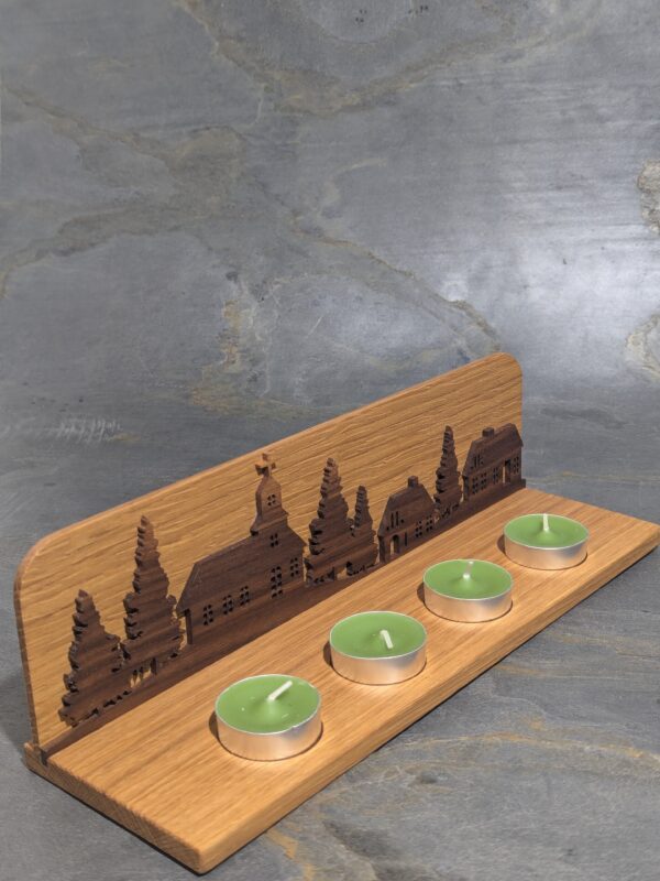 Adventskranz aus Eichen-Holz mit Weihnachtsstadt